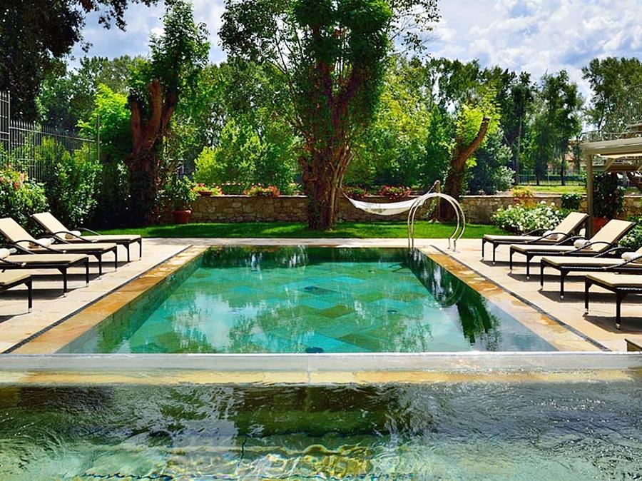 빌 술라르노 호텔 피렌체 외부 사진 The swimming pool at the hotel