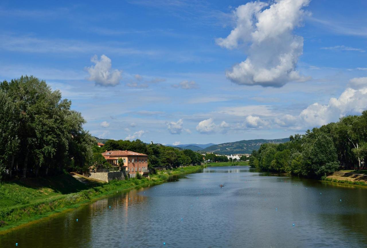 빌 술라르노 호텔 피렌체 외부 사진 The river at San Mauro la Bruca